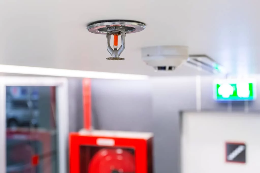 Sprinkler-e-Detector-de-Fumaça.jpg
